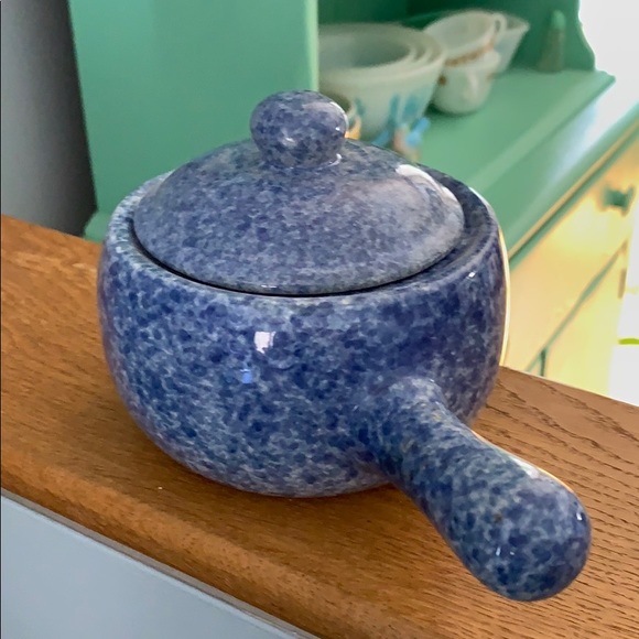 Vintage Blue Spatterware Bean Soup Pot, Vintage Blue Stoneware Crock Pottery - Picture 2 of 8